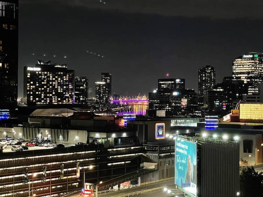 Premier 3 Bedroom Apartment In Southbank — Photos 3